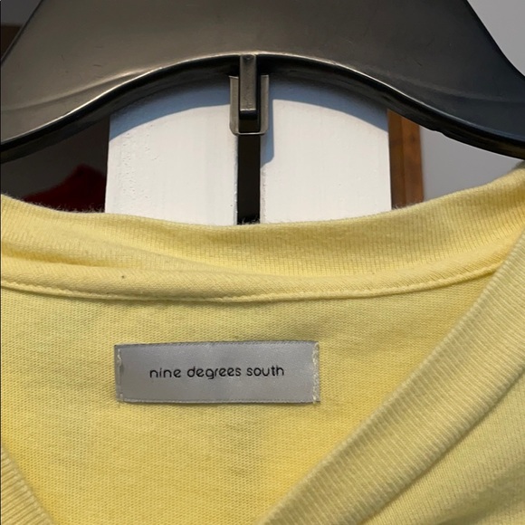 Baby yellow golf tee - Picture 3 of 3